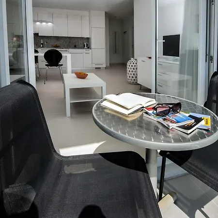 Apartman Anamar *